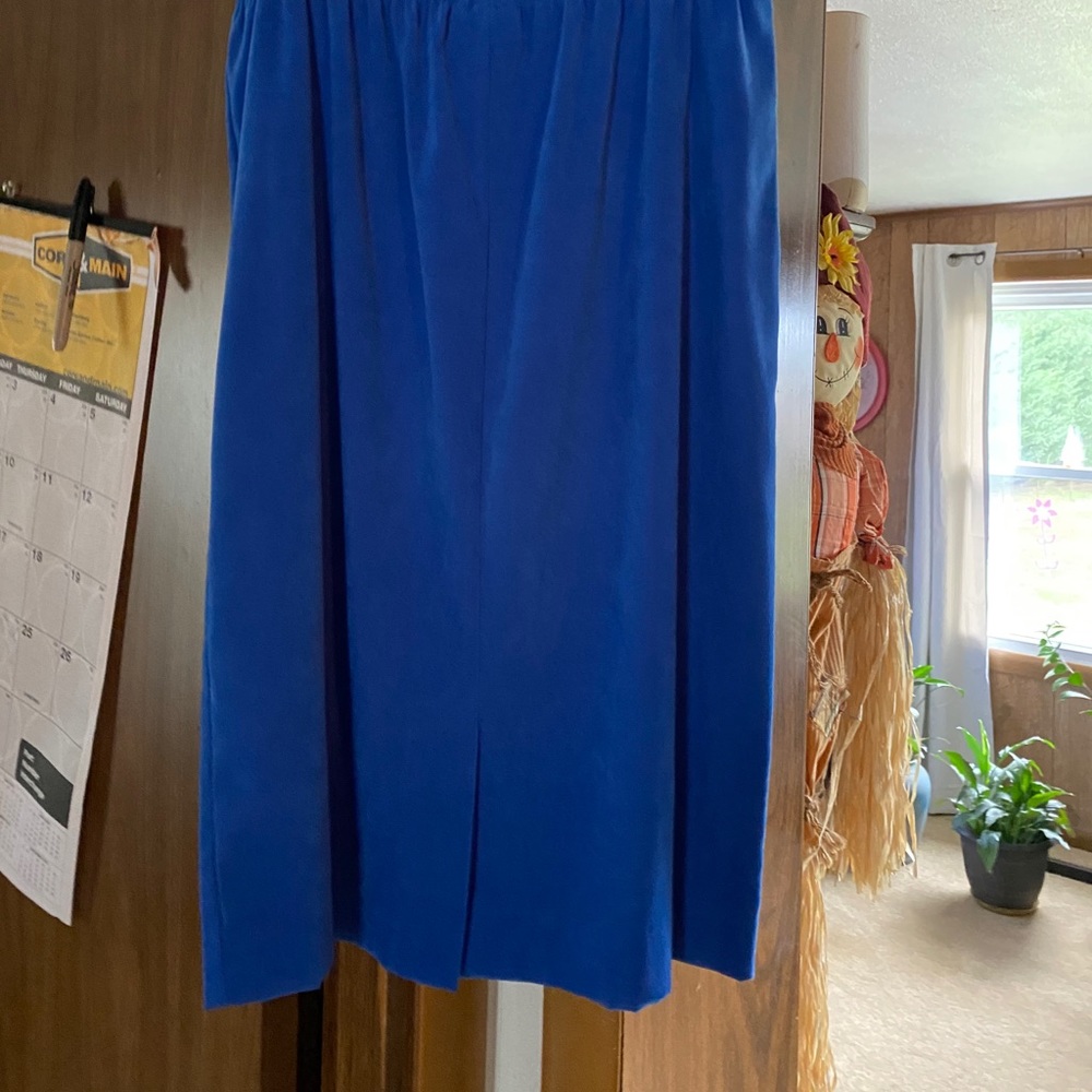 Suit - Picture 2 of 2